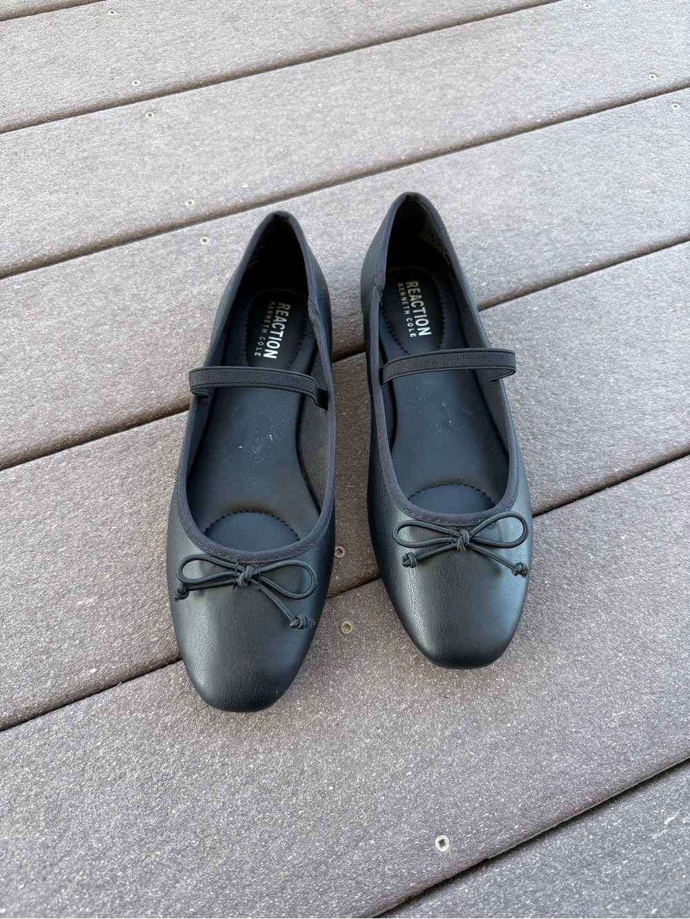 Kenneth Cole Reaction Women's Black Mary Jane Ballet Flats